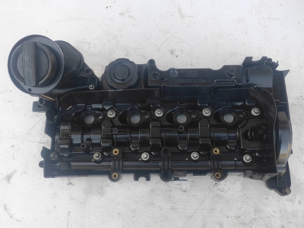 фото №1, Кришка клапанів n47d20c 8570828