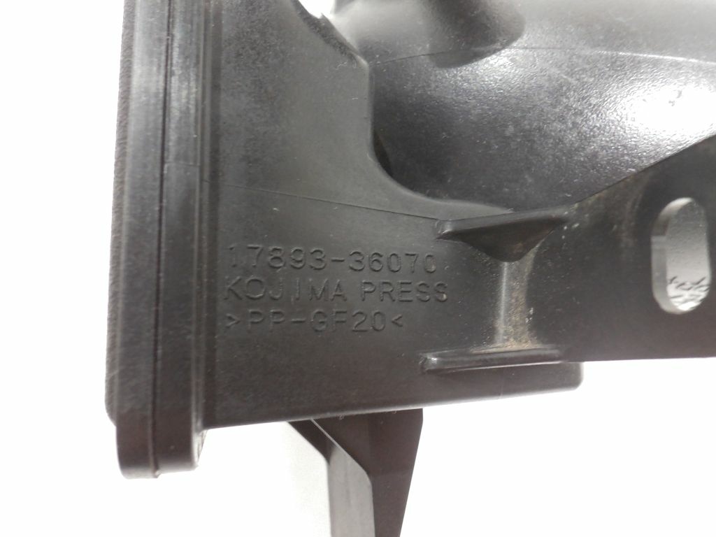 фото №2, Lexus is 300h 200t 2.5b 16r шланг wąż труба