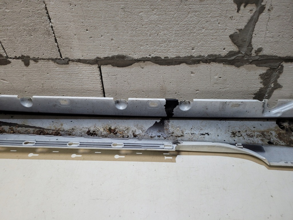 фото №8, Молдинг поріг ліва mercedes e w 207 amg coupe cabrio