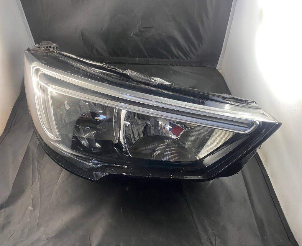 Купить Фара правый  opel crossland x обычная led 13467968