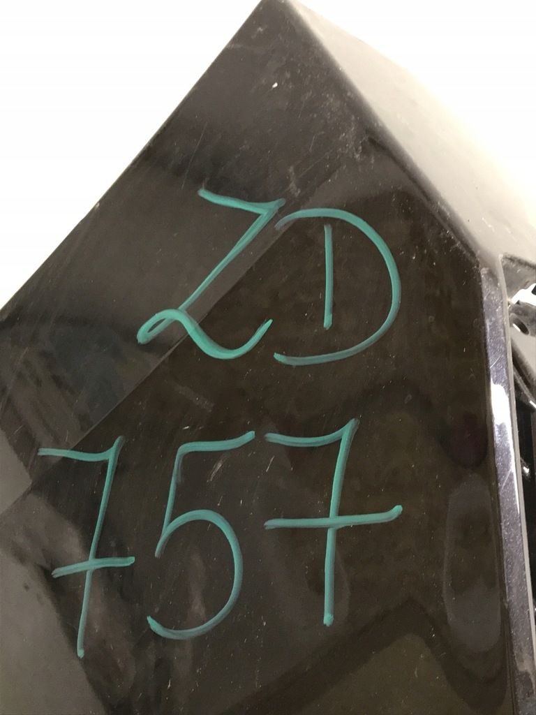 фото №16, Skoda enyaq накладка спойлер бампера задняя