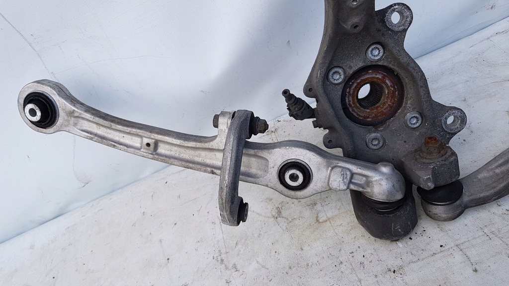 фото №11, Поворотний кулак важіль права audi a6 c6 3.0