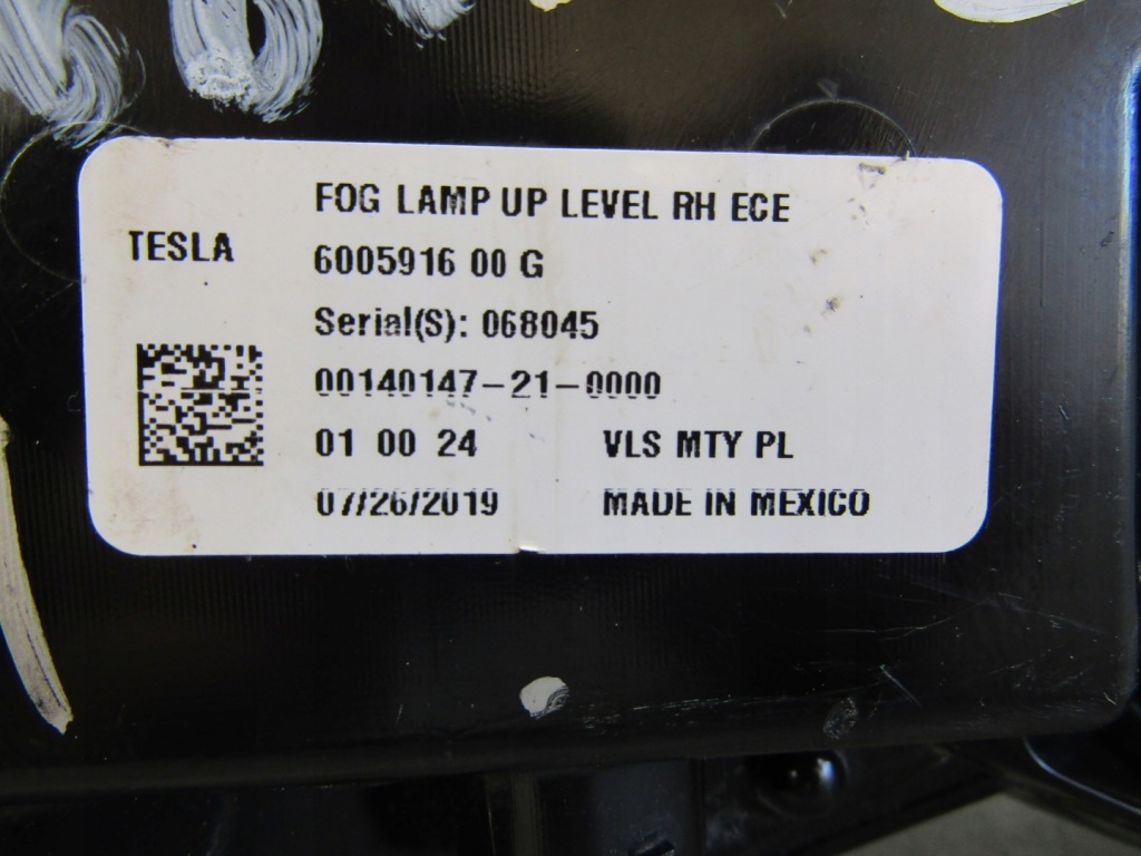 Противотуманная фара drl led tesla model s 12-20 rh 600591600g Оригинал