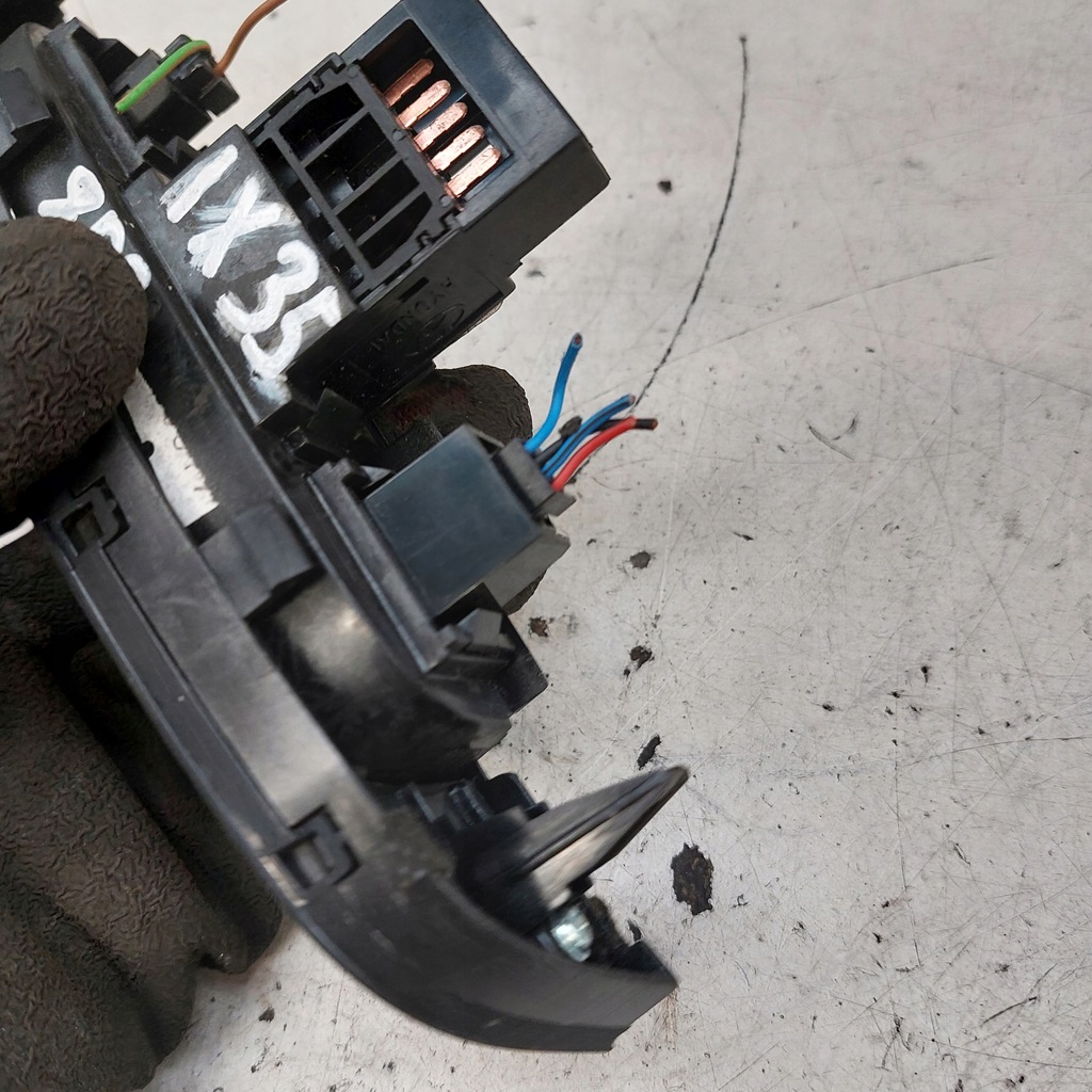 фото №11, Hyundai ix35 панель кнопка світла аварійних