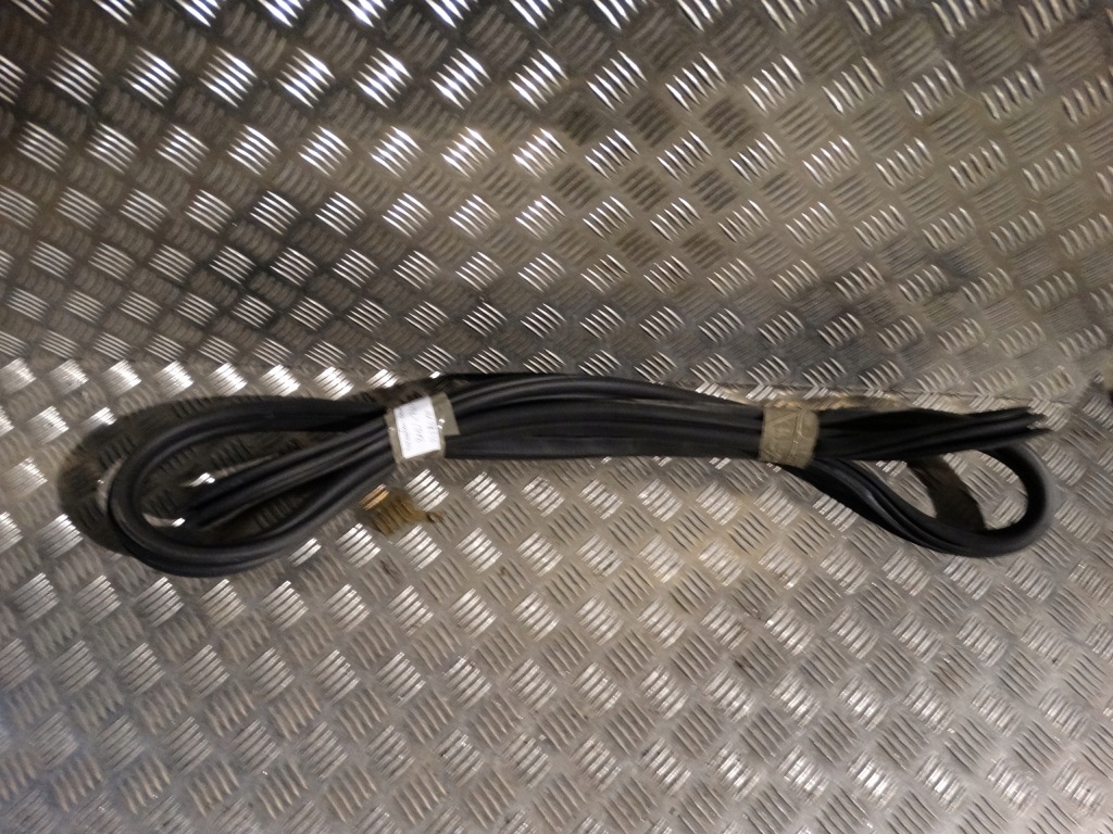 фото №1, Idealna прокладка двері передня bmw x7 g07 1