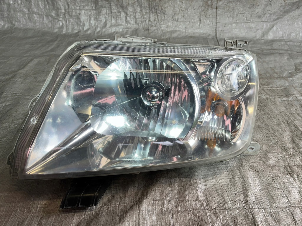 фото №1, Лампа передняя suzuki grand vitara ii