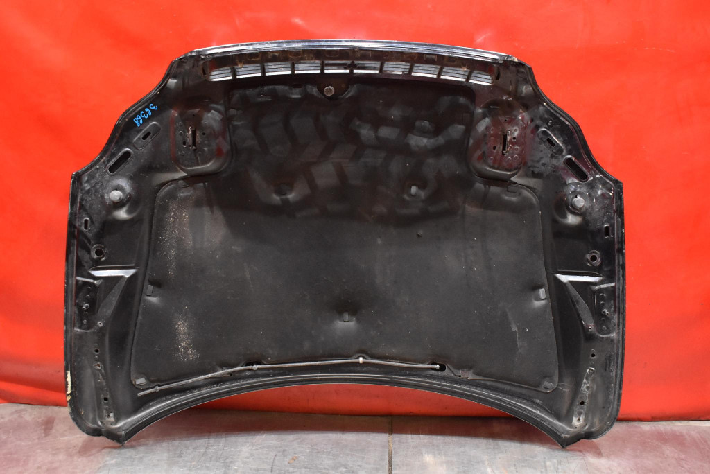 Капот крышка двигателя черная volvo xc90 02-06 Недорого