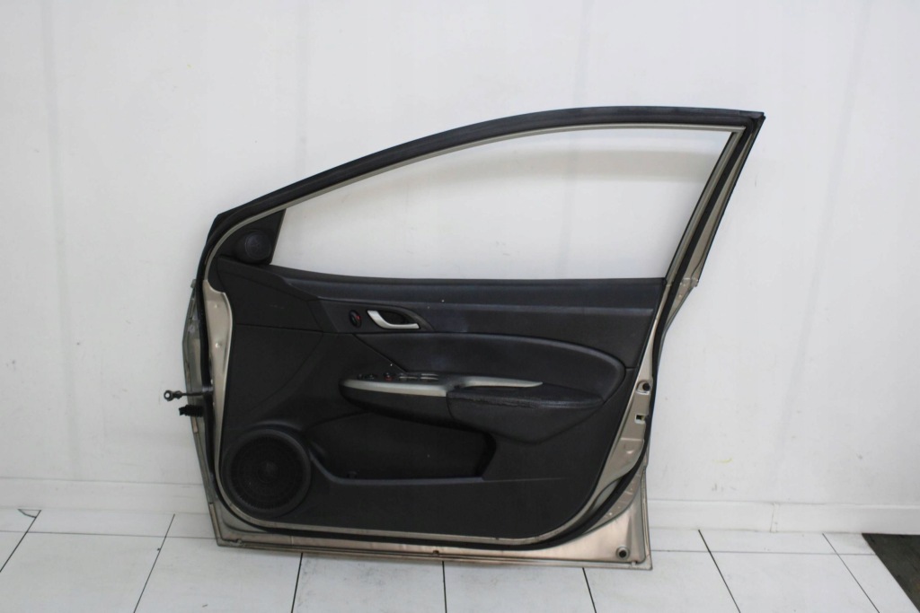 фото №7, Honda civic viii ufo 2006r- дверь правое правый перед передние nh701m