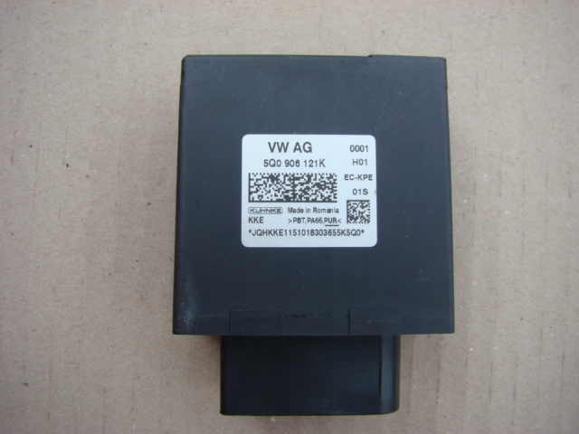 фото №1, Блок управления насоса топлива vw golf vii 5q0906121k