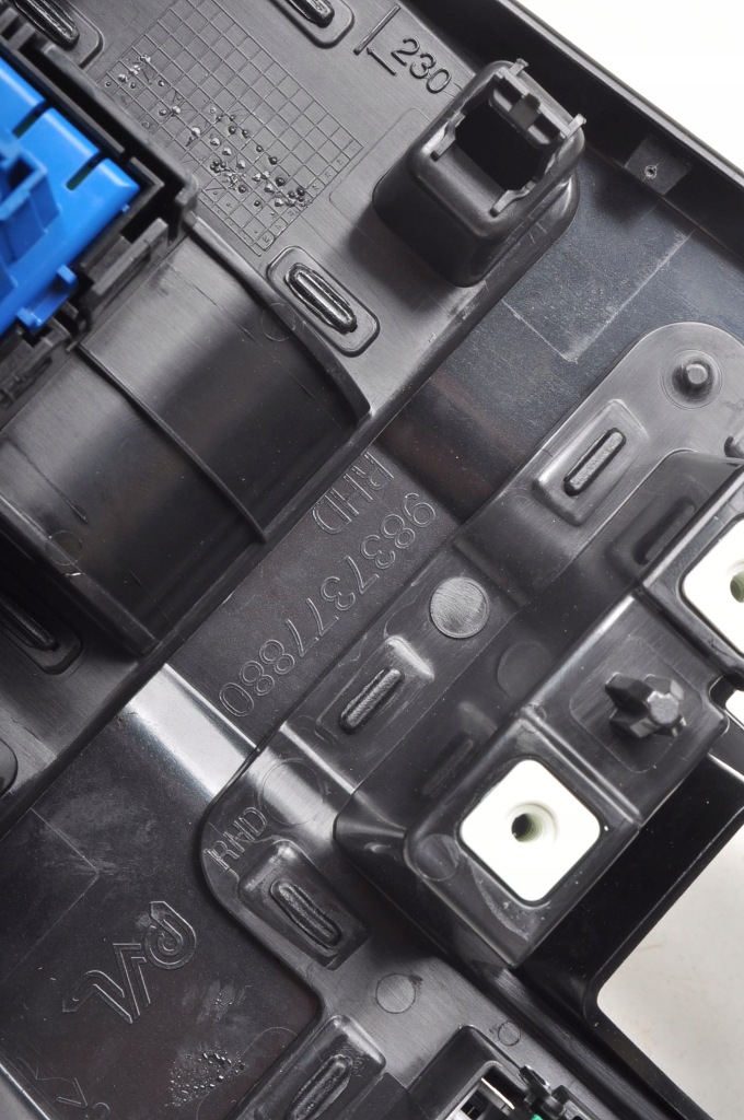 фото №10, Opel mokka b ii кронштейн na чашка 9837377880 9813146377 98327598yx 98307458zd