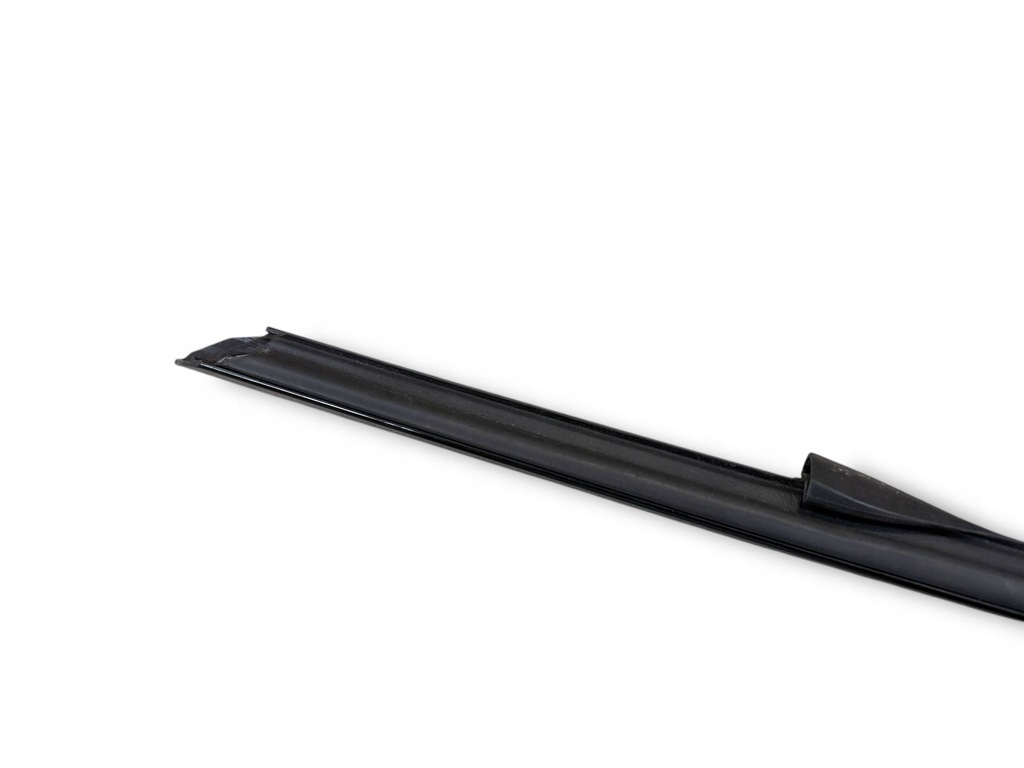 фото №10, Bmw 4 f32 f33 2018 молдинг / прокладка скло двері