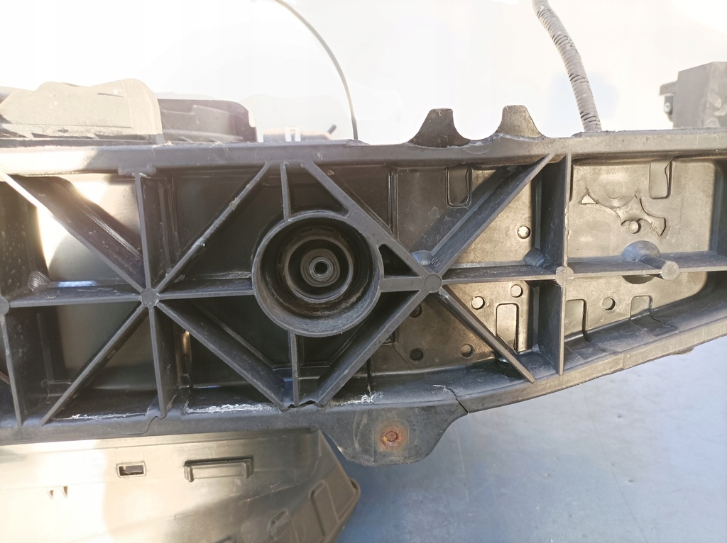 фото №12, Hyundai i40 i fl 1.7 d усилитель pas передний