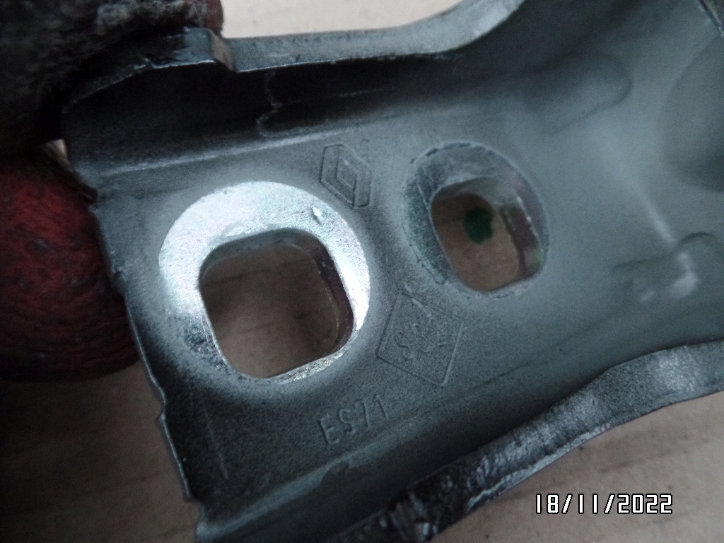 Clio 3 петля двері правий перед 305763e комплект Доставка