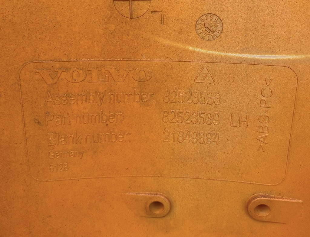 фото №9, Решітка радіатора капот решітка радіатора облицювання volvo fe fl euro6 82523697