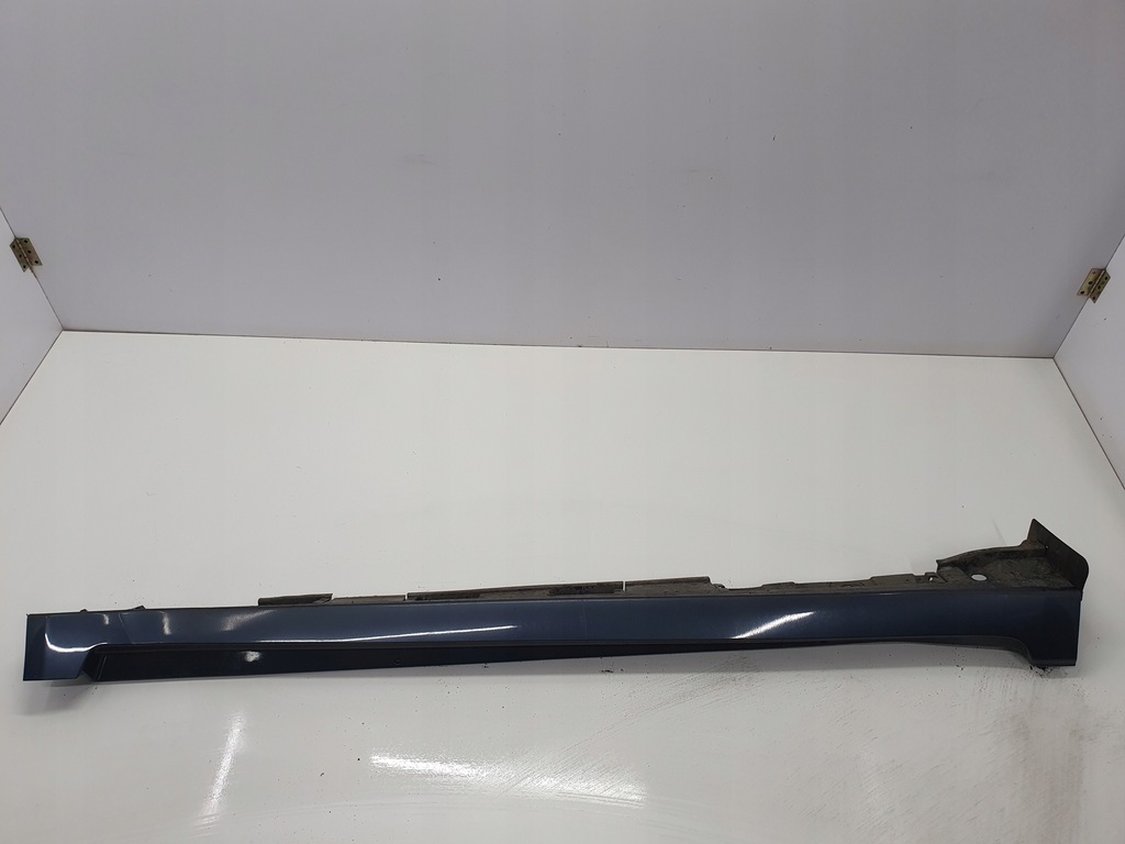 фото №1, Toyota avensis t27 молдинг поріг права 8u5