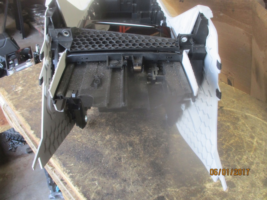 фото №10, Туннель средний подлокотник vw touareg iii кожа