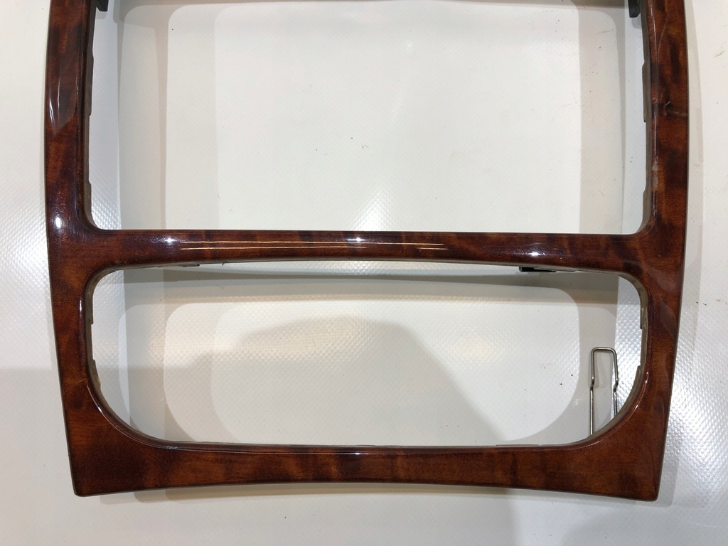 фото №2, Mercedes w203 рамка консолі радіо drewno