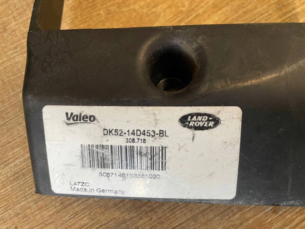 фото №2, Рамка радар датчик range rover vogue l405 оригинальный номер dk52-14d453-bl