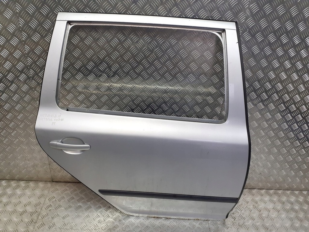 фото №1, Дверь правый задняя skoda octavia ii 9156 kombi