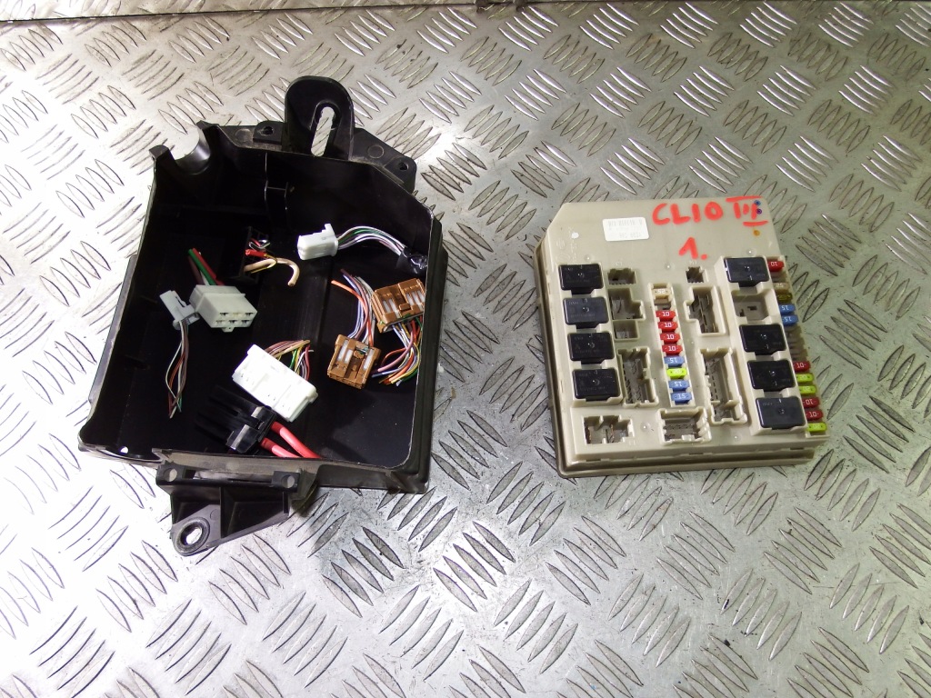 фото №3, Модуль bsi uch коробка запобіжників renault clio iii modus 674654b