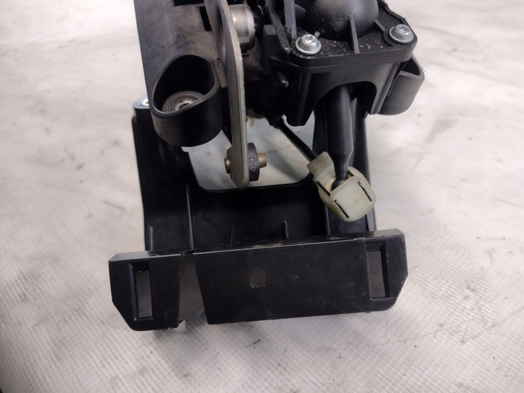 фото №8, Домкрат вибірник перемикання передач троси dodge caliber 2,0b 05062135ac