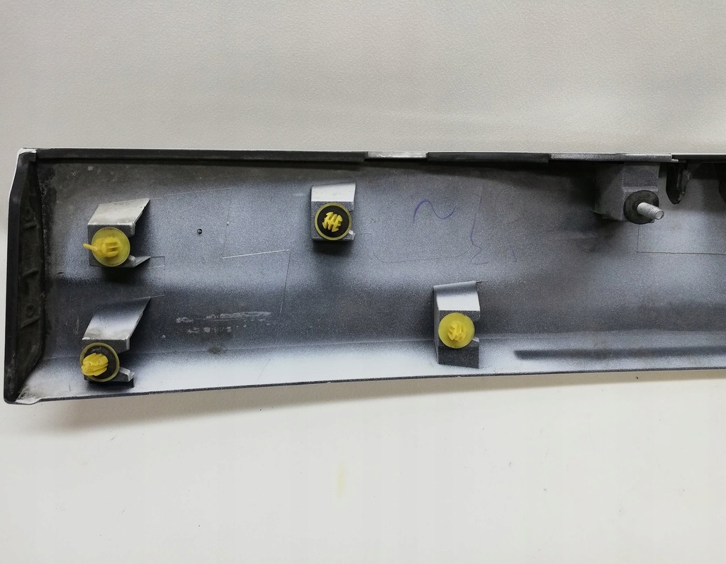 фото №8, Накладка накладка молдинг крышки toyota prius iii 76801-47070 76811-47070