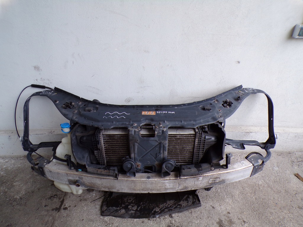 фото №1, Pas передний радиатор mercedes w251 r klasa дизель