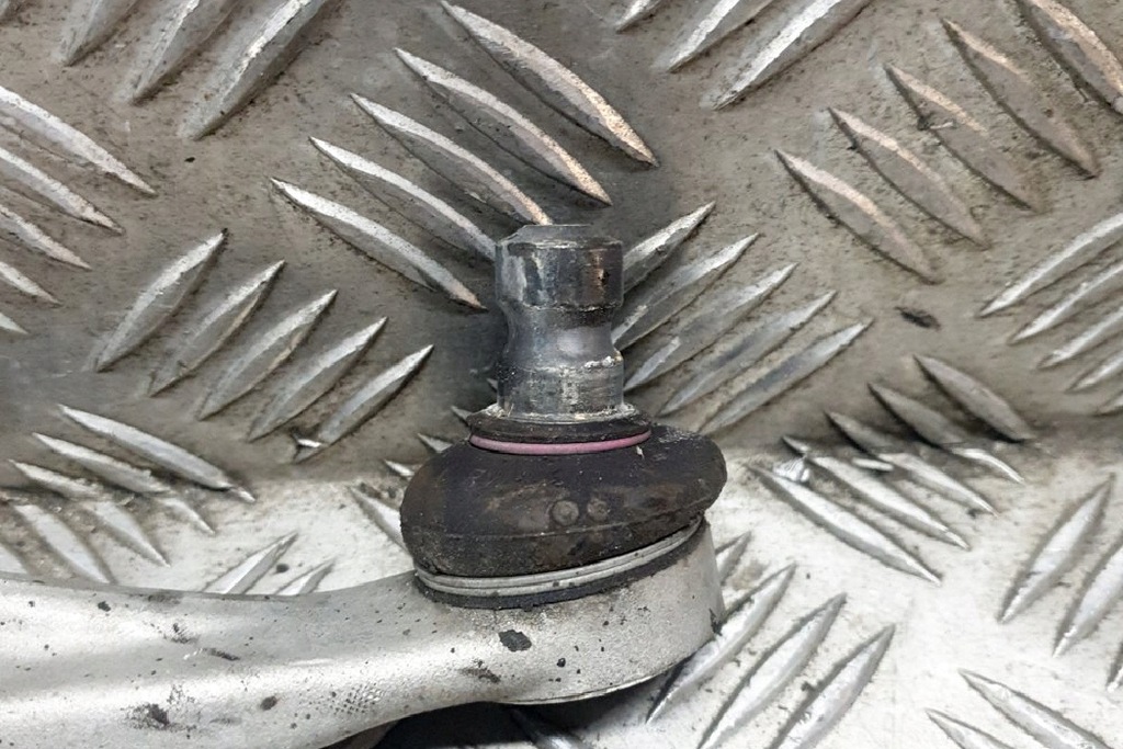 фото №5, Audi q5 8r sq5 передний правый верхний рычаг 8k0509n 8k0407515 3.0i 260kw 2016