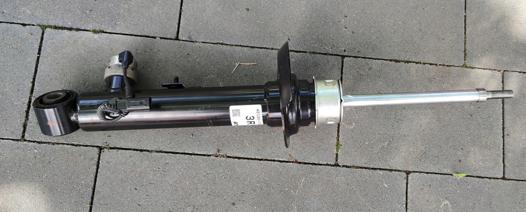 фото №1, Lexus lc500 lc 500h амортизатор задняя задний активный правый оригинал