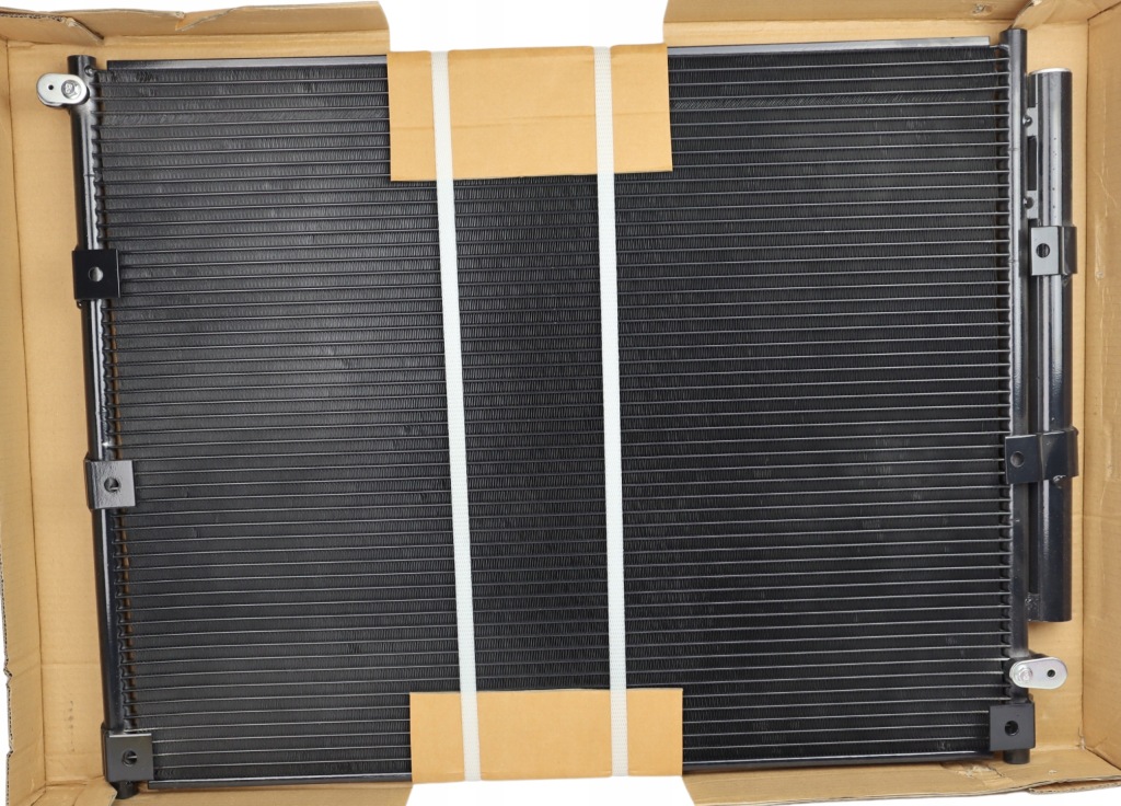 фото №1, Радиатор кондиционера toyota land cruiser 1998 -