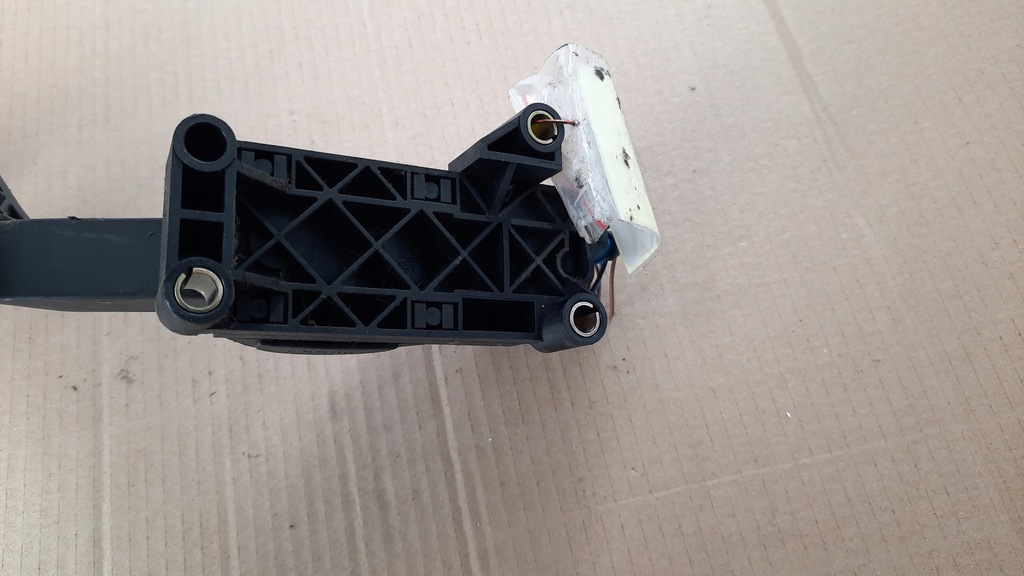 фото №4, Потенциометр газа fiat punto ii 1.2b 00r