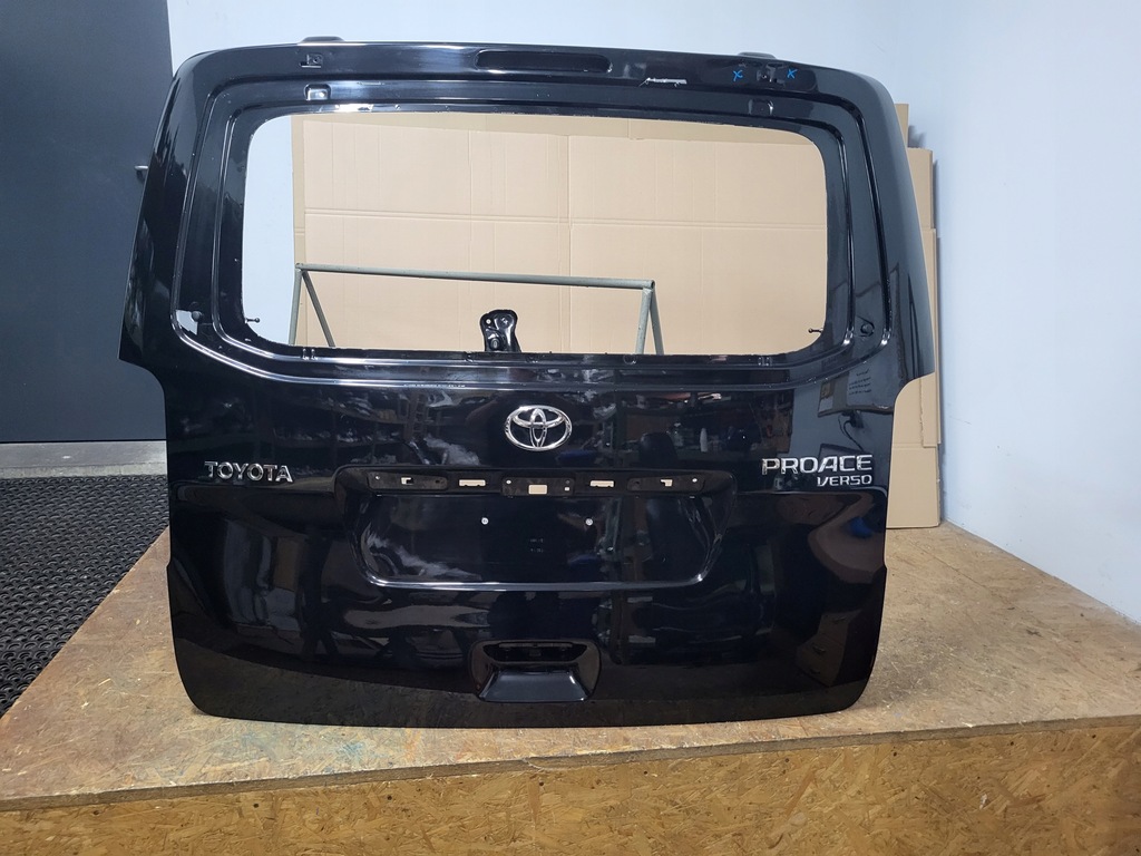 фото №1, Toyota proace verso jumpy traveler zafira кришка багажника задня задня