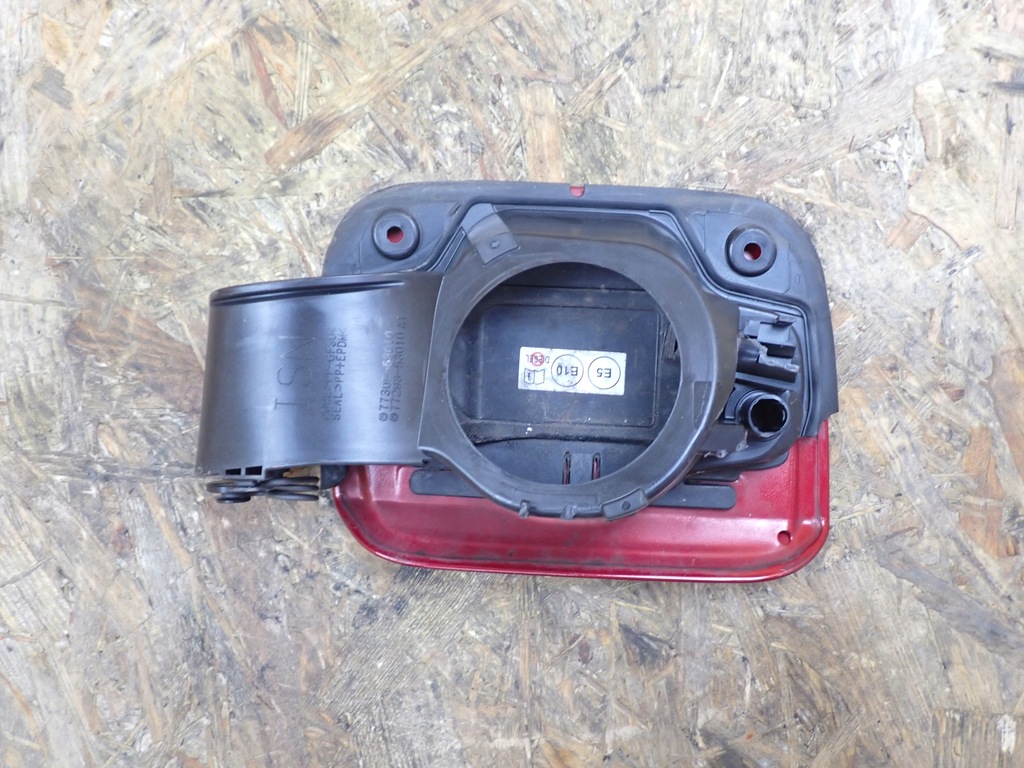 фото №9, Крышка заливной топлива lexus is iii 200t 300 po lift 18 europa 3r1 77305-53010