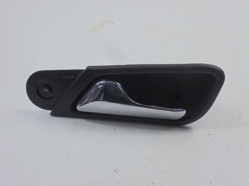 фото №2, Mercedes clk c208 ручка внутренняя левая перед