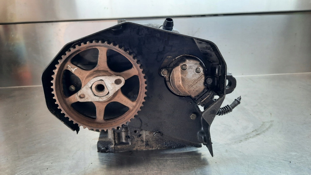 фото №5, Головка двигателя правая 078103373ah audi a6 c5 2.4 v6