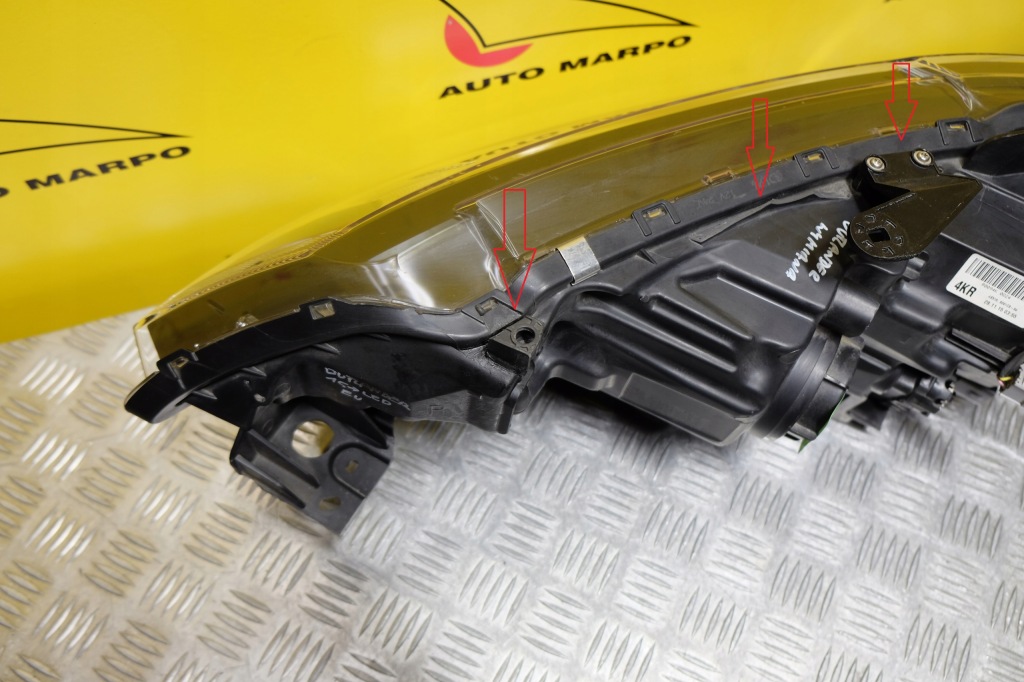 Mitsubishi outlander рестайлінг  2015- фара фара full led r європа Недорого