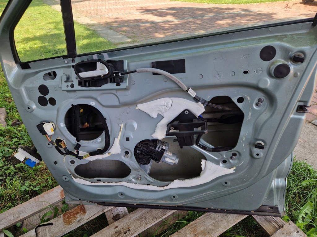 Citroen c4 2 b7 2012 дверь правый перед правое передние лак lqz Недорого