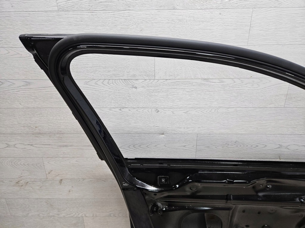 Двері передні перед сторона ліва audi a4 s4 b9 8w0837067 Ціна