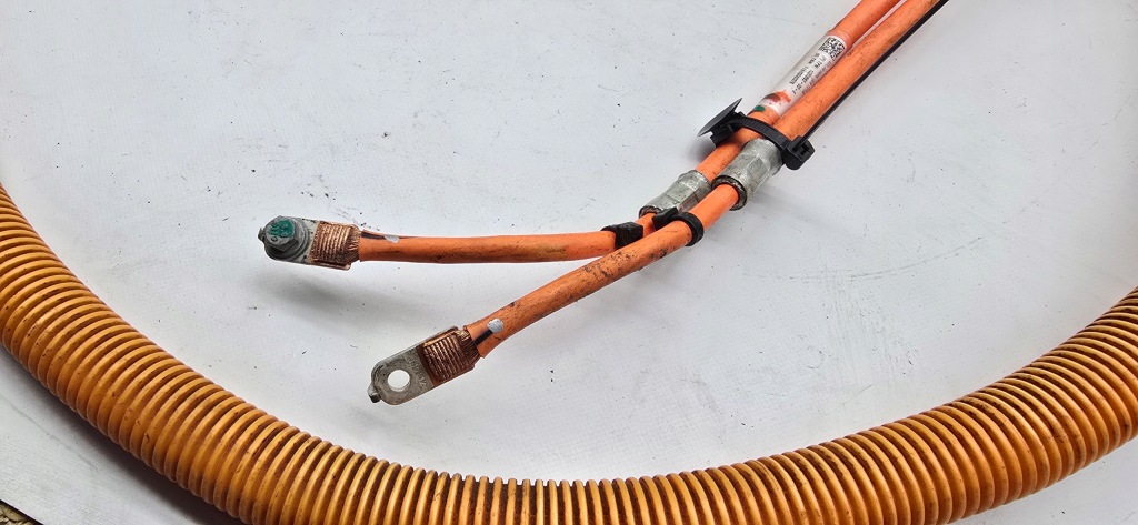 Перетворювач напруги tesla model s 1028843-00-c в Україні