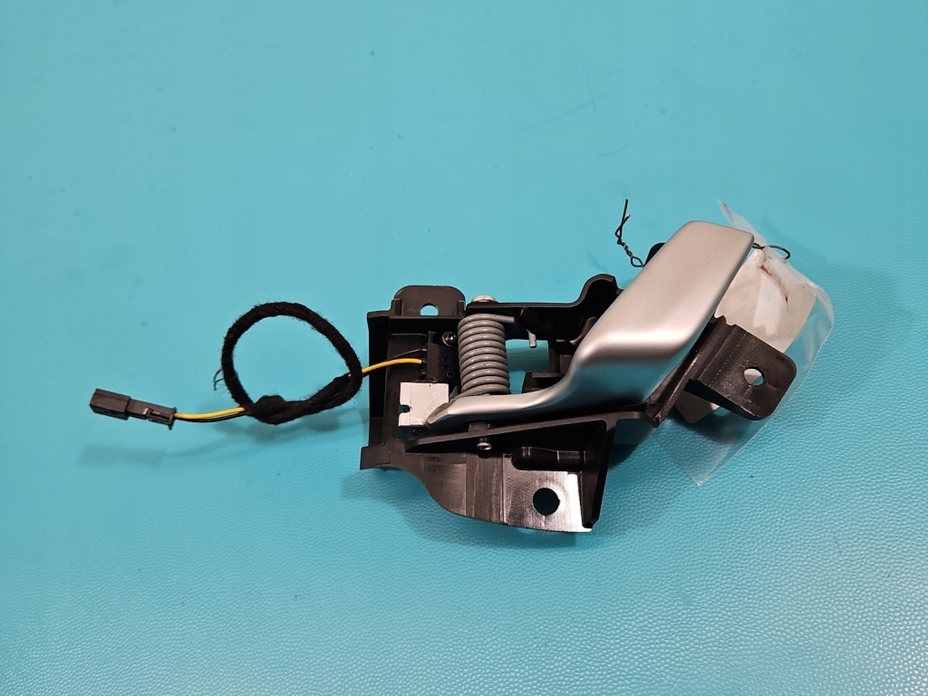 Ручка внутрішня задній ліва tesla model s 1008435-00-e Ціна