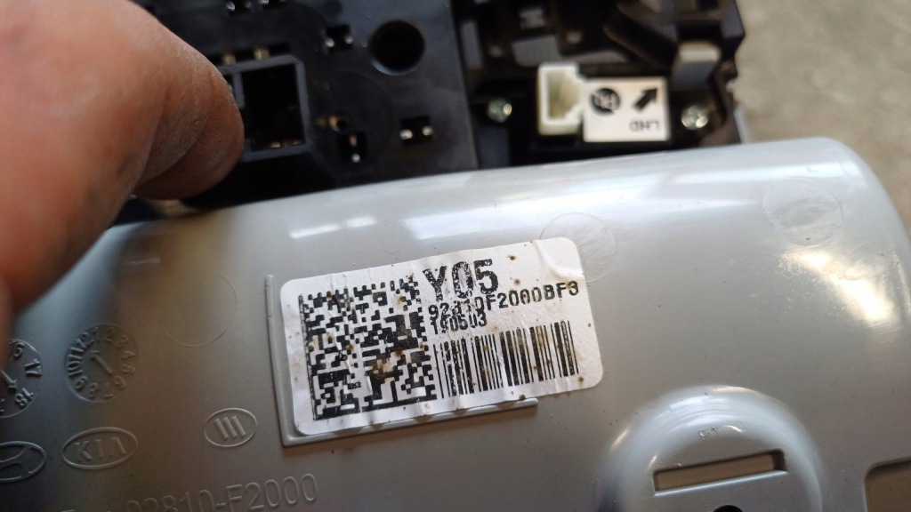 фото №4, Kia stonic лампа потолочный 92810f2000