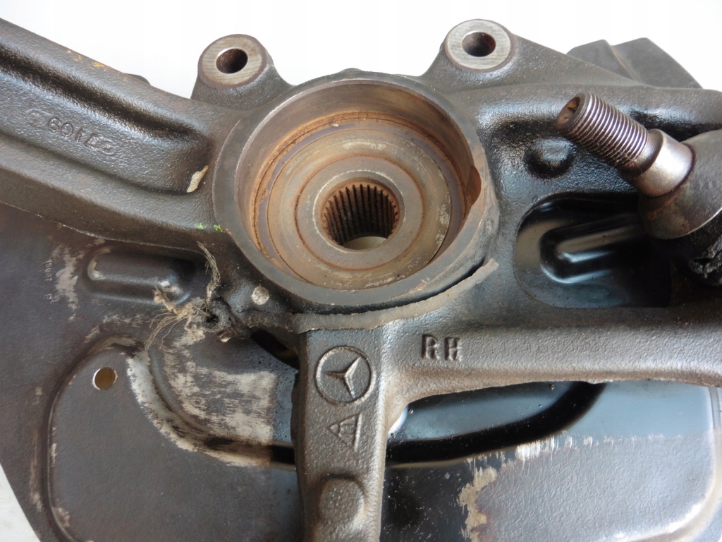 Поворотный кулак ступица правый перед mercedes ml gl w164 x164 4,6 в Украине