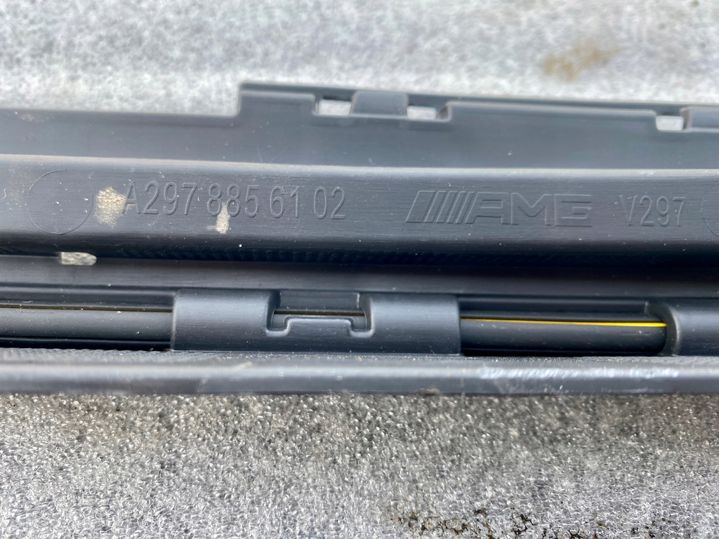 фото №7, Mercedes eqs v297 напрямна бампера задня a2978856102