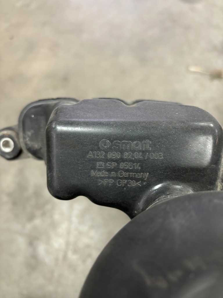 фото №3, Корпус фильтра воздуха smart fortwo ii