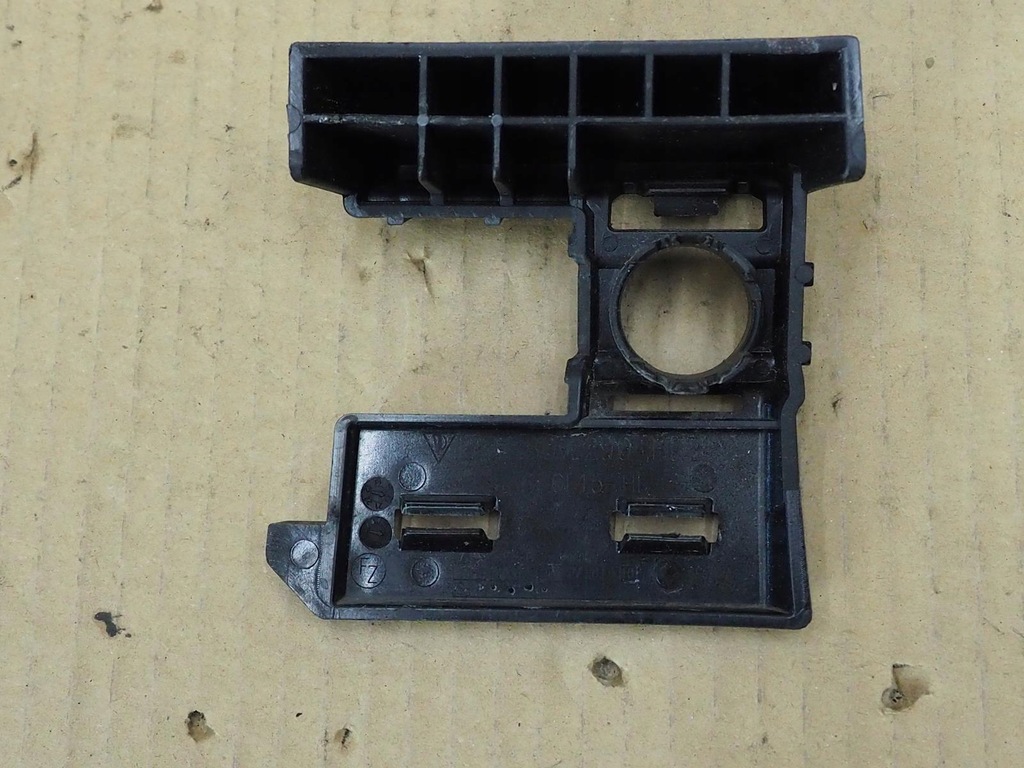 фото №9, Porsche taycan корзина pdc задня - 9j1807290