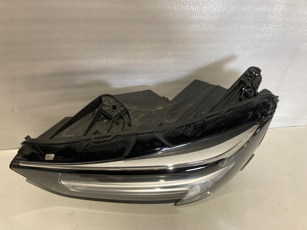 Фара перед левый ilux led opel insignia b рестайлинг  39136835 Цена