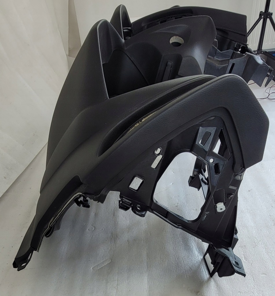 фото №7, Панель приладів приладова консоль ford focus iii 2010- c88ra