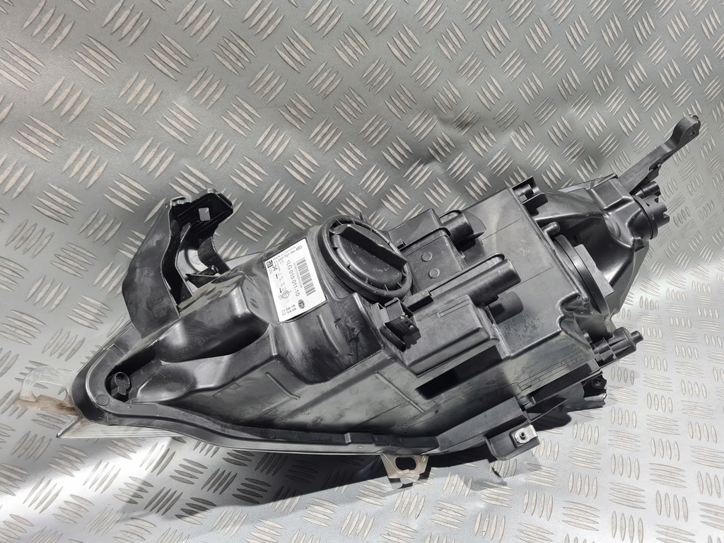 фото №7, Лампа правая передняя opel astra j anglik