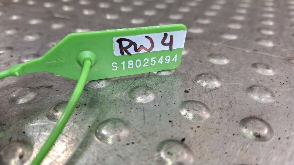 Стартер 02m911023m vw passat b6 golf vi audi a3 8p octavia 2 2.0 tdi Недорого