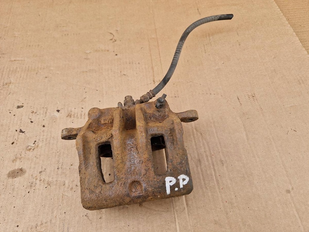 фото №1, Суппорт тормоза правый перед hyundai santa fe ii 2.2